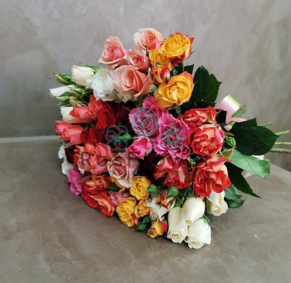 Букет цветов из: Розы в Нижних Ачалуках