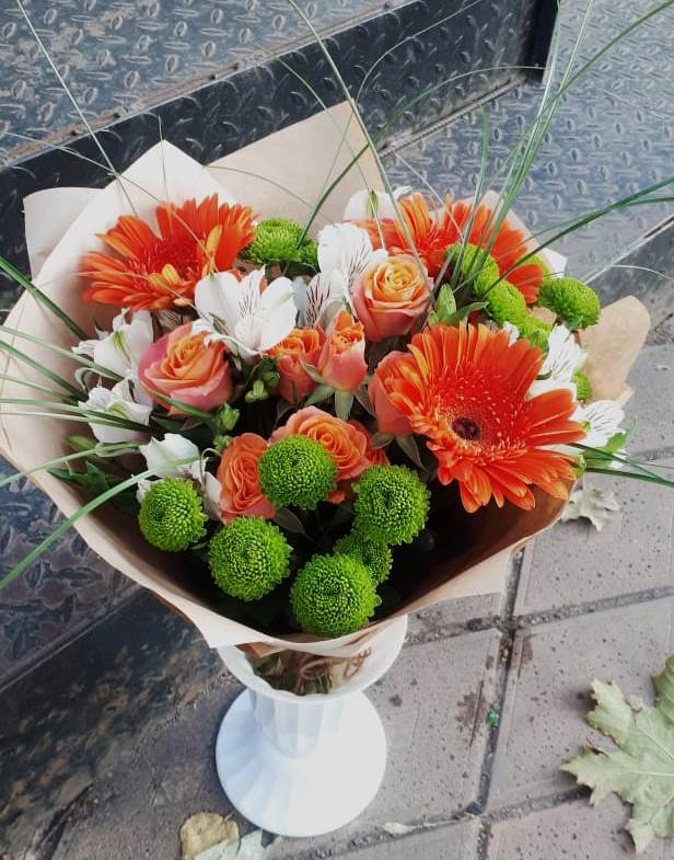Букет цветов из: Герберы, Хризантемы, Альстромерии и Розы в Нижних Ачалуках