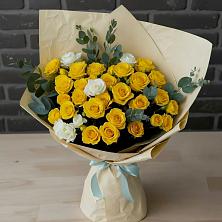 Букет цветов из:  Розы в Нижних Ачалуках