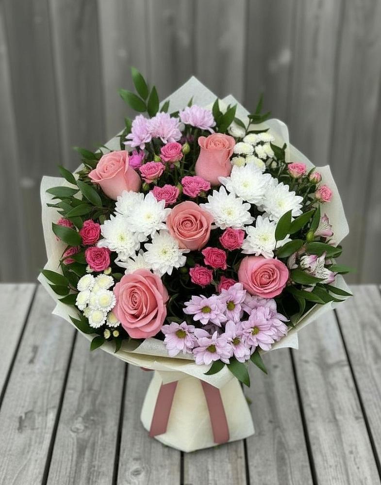 Букет цветов из: Альстромерии, Гвоздики, Розы и Хризантемы в Нижних Ачалуках