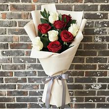 Букет цветов из:  Розы в Нижних Ачалуках