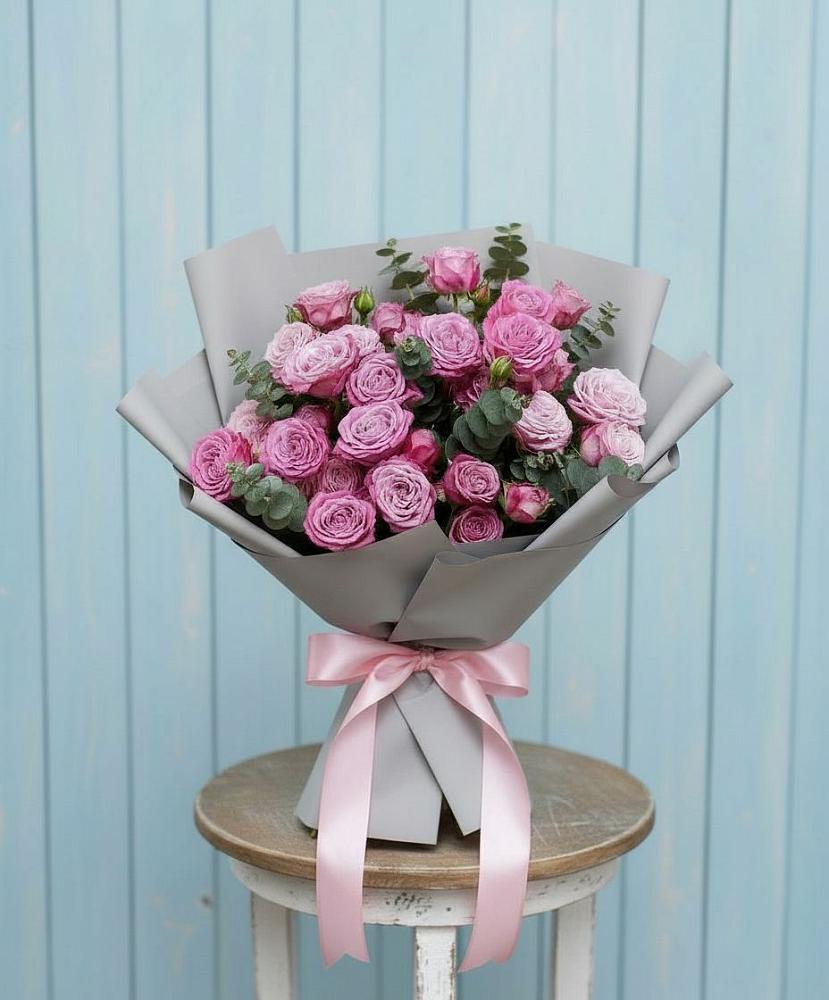 Букет цветов из: Розы в Нижних Ачалуках