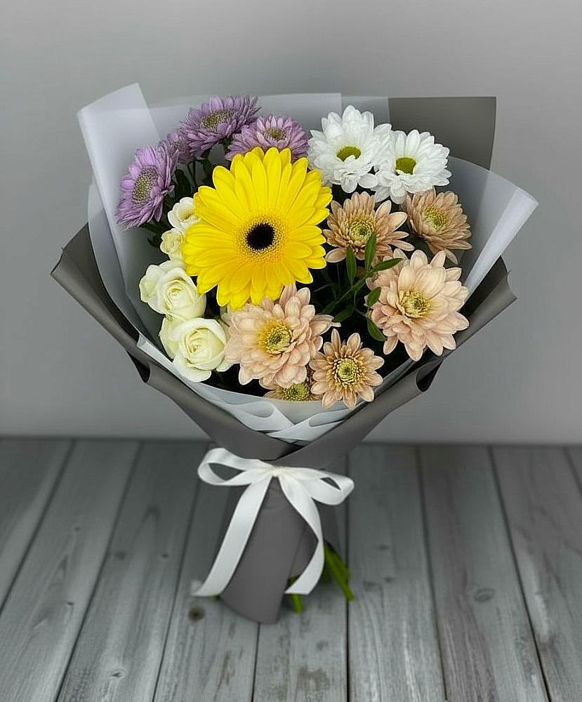 Букет цветов из: Розы, Герберы и Хризантемы в Нижних Ачалуках