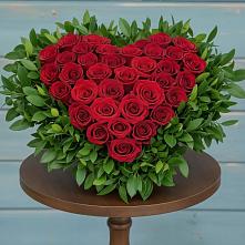 Цветочная композиция из Розы в виде сердца в Нижних Ачалуках