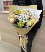 Букет цветов из:  Альстромерии, Розы и Хризантемы в Нижних Ачалуках