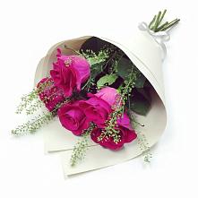 Букет цветов из:  Розы в Нижних Ачалуках