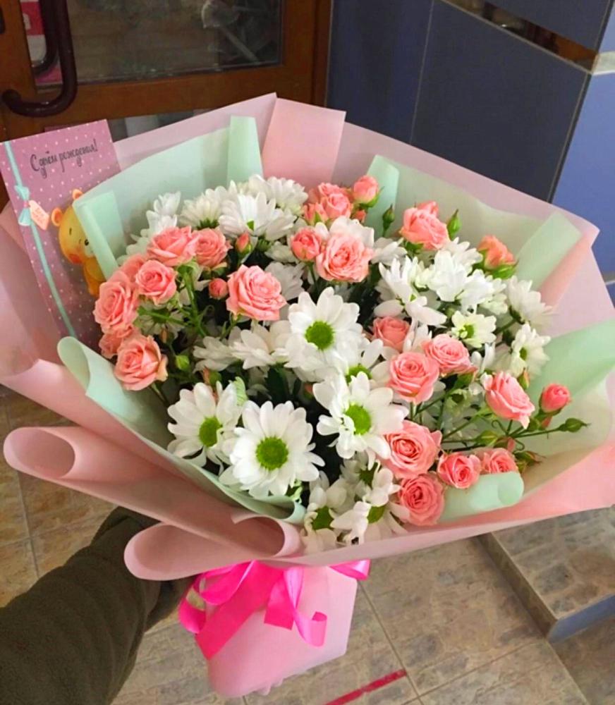 Букет цветов из: Розы и Хризантемы в Нижних Ачалуках