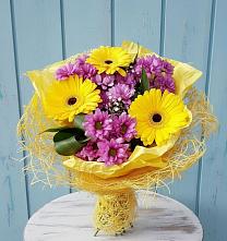 Букет цветов из:  Хризантемы и Герберы #REPLACE_PRED# Нижних Ачалуках