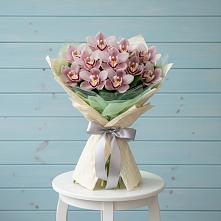 Букет цветов из:  Орхидеи и Розы в Нижних Ачалуках