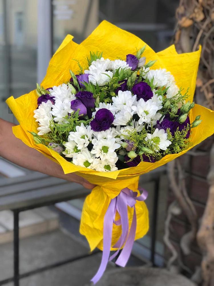 Букет цветов из: Ирисы, Хризантемы и Ромашки в Нижних Ачалуках