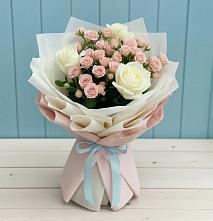Букет цветов из:  Розы в Нижних Ачалуках
