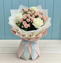 Букет цветов из:  Розы в Нижних Ачалуках