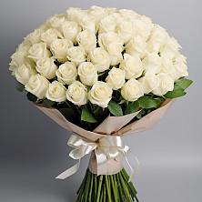 Букет 101 беля роза Белоснежка в Нижних Ачалуках