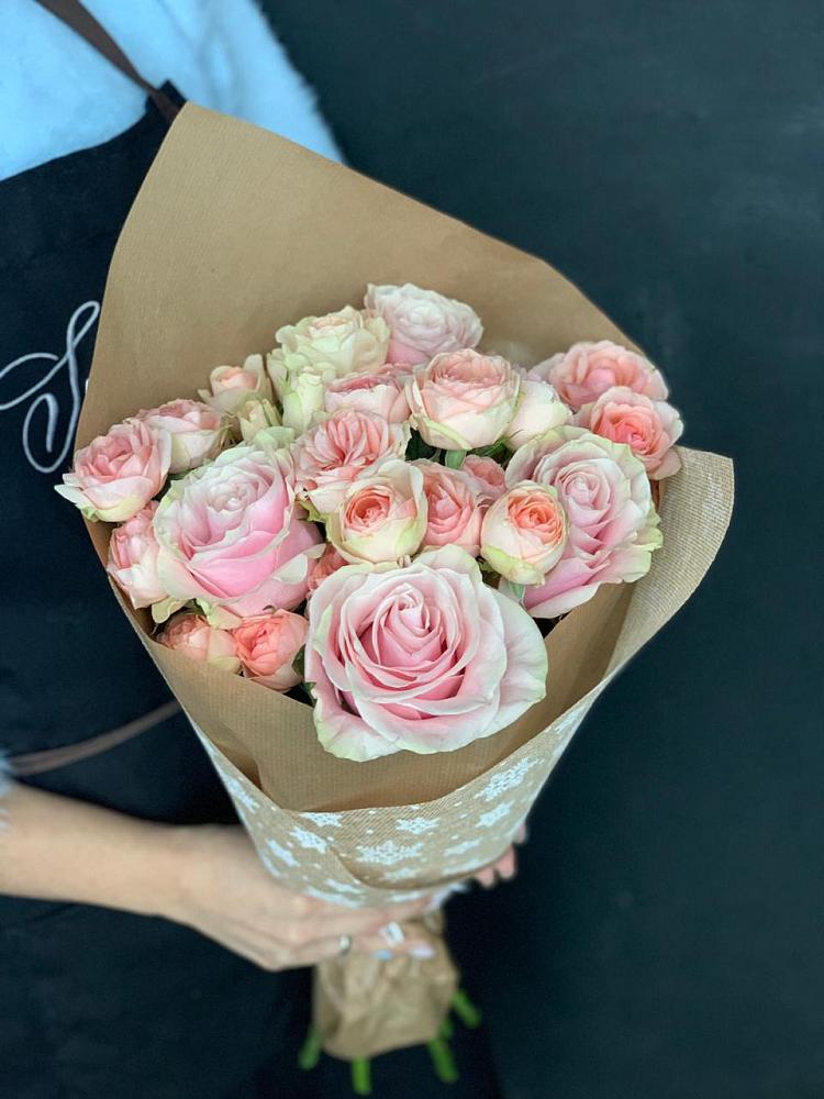 Букет цветов из: Хризантемы и Розы в Нижних Ачалуках