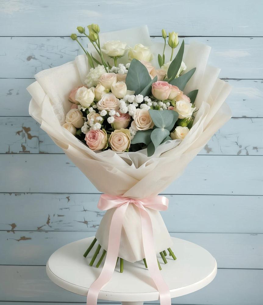 Букет цветов из: Розы и Лизиантусы в Нижних Ачалуках