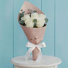 Букет цветов из:  Розы в Нижних Ачалуках