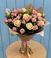 Букет цветов из:  Розы в Нижних Ачалуках