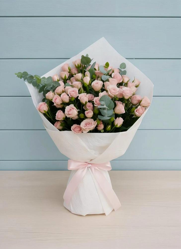 Букет цветов из: Розы в Нижних Ачалуках